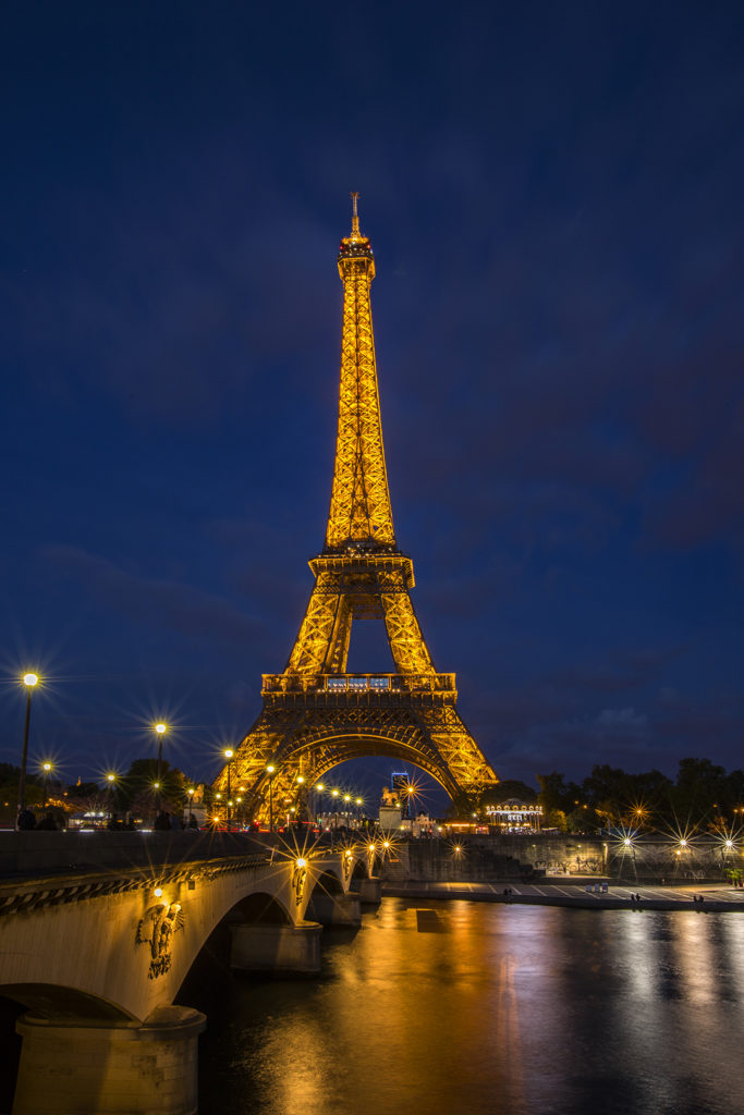 Eiffle Tower by Tina Waycie 盧佩鳳